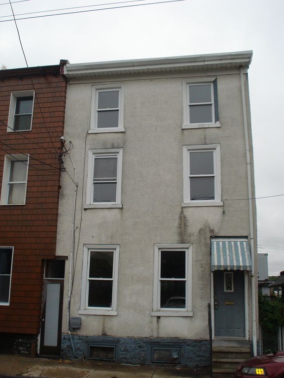 4538 Ritchie St, Philadelphia, PA 19127
