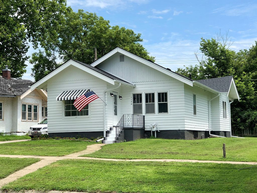 1120 G St, Pawnee City, NE 68420 Trulia
