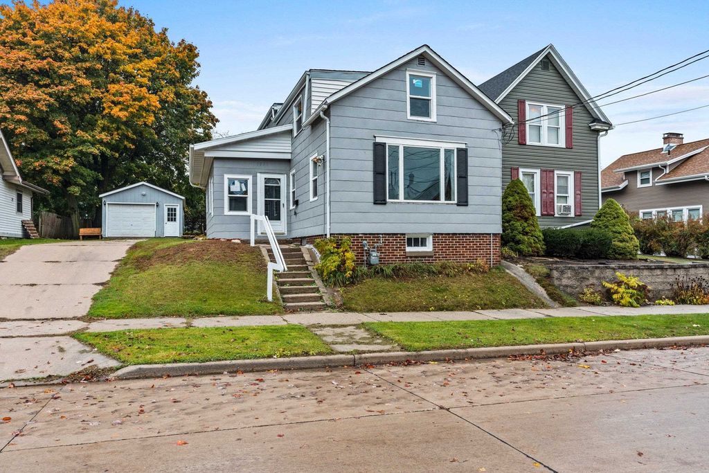 1222 S 14th St, Manitowoc, WI 54220 Trulia