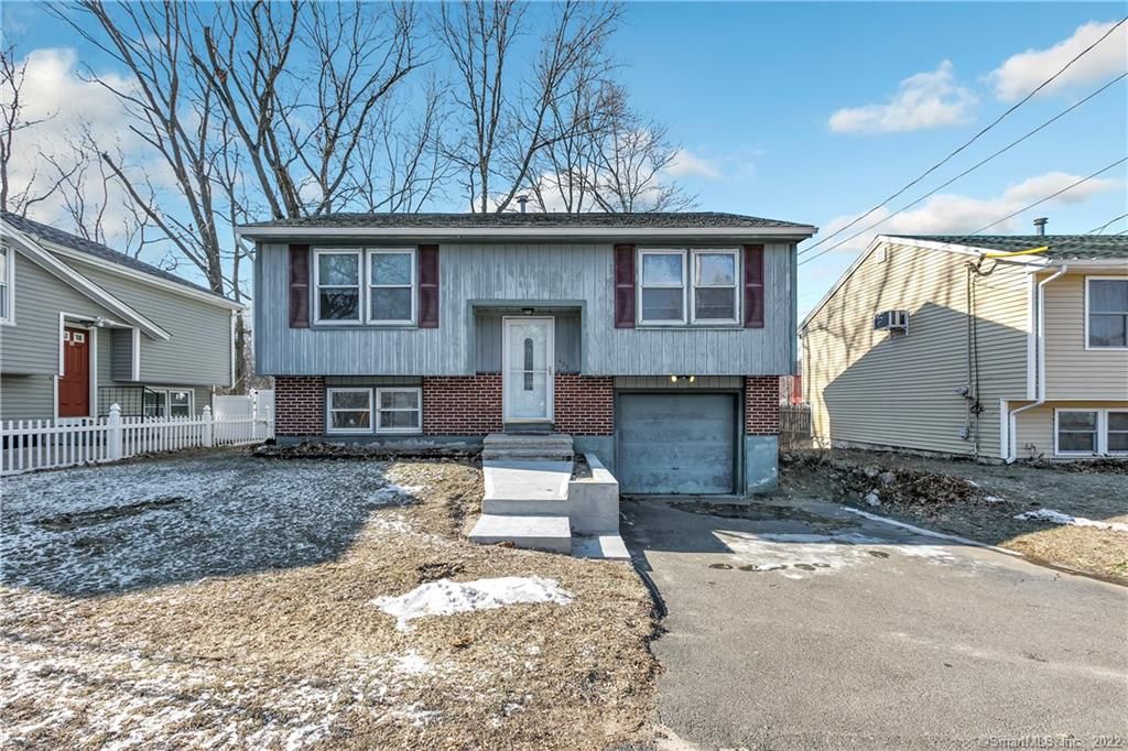 495 Woodlawn Ext, Bridgeport, CT 06606