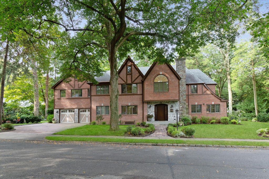 12 Merrivale Rd, Great Neck, NY 11021 4 Bed, 5 Bath SingleFamily Home MLS 3251656 30