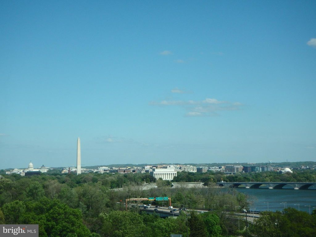 1021 Arlington Blvd #921, Arlington, VA 22209