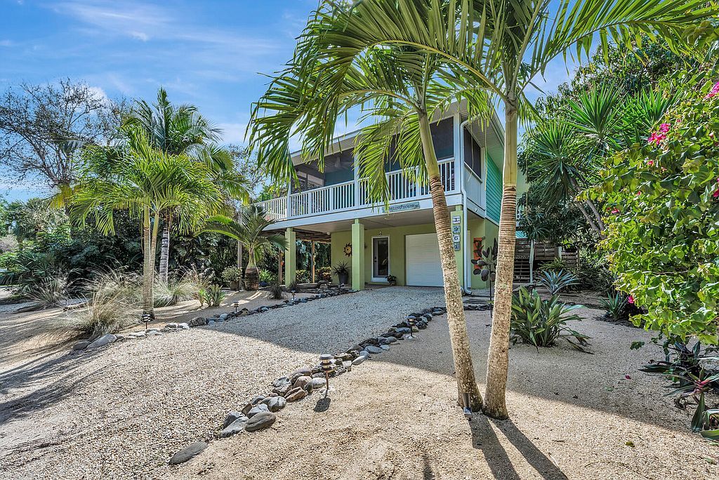 1961 W Sandpiper Rd, Vero Beach, FL 32963