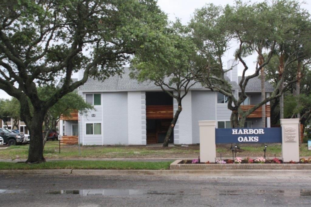 1807 Harbor Dr   #B, Rockport, TX 78382