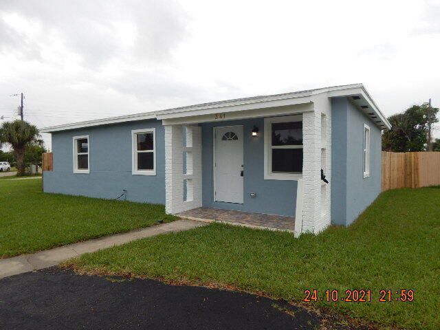 W 14th St #14, West Palm Beach, FL 33404