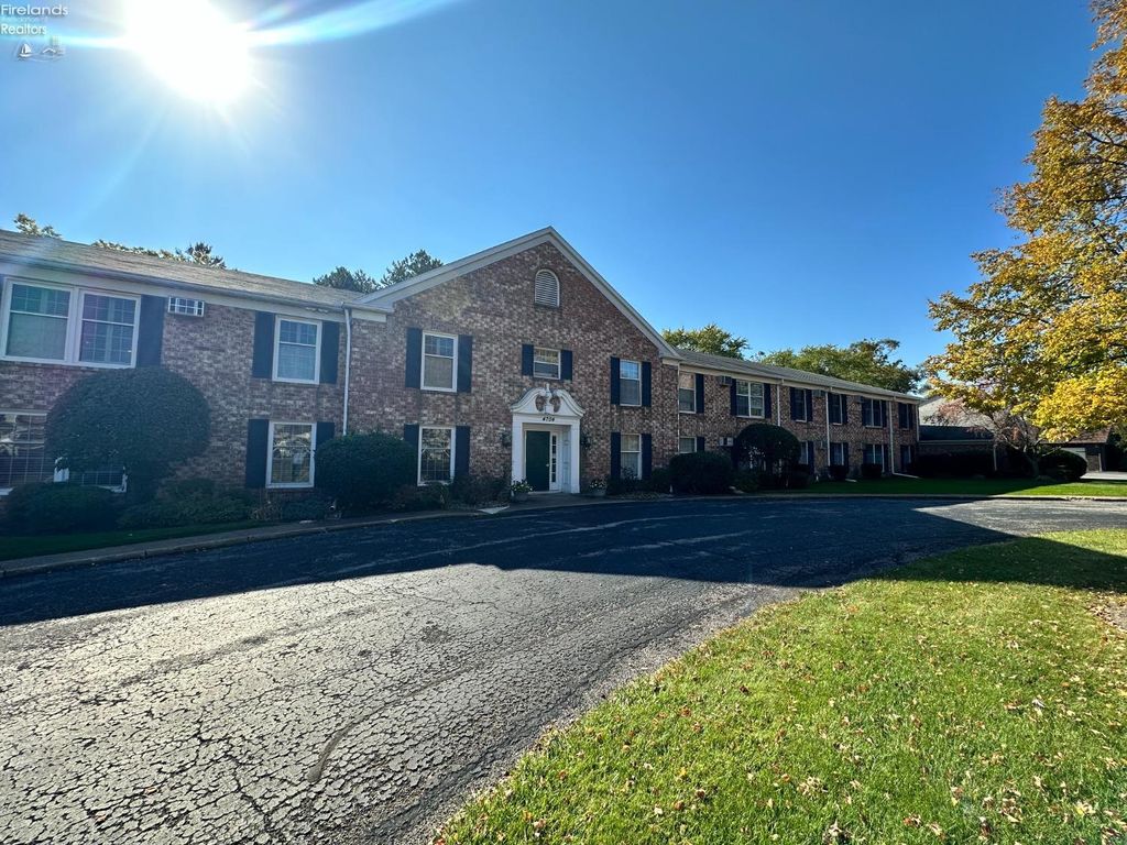 4704 Venice Heights Blvd 209, Sandusky, OH 44870 See Est. Value