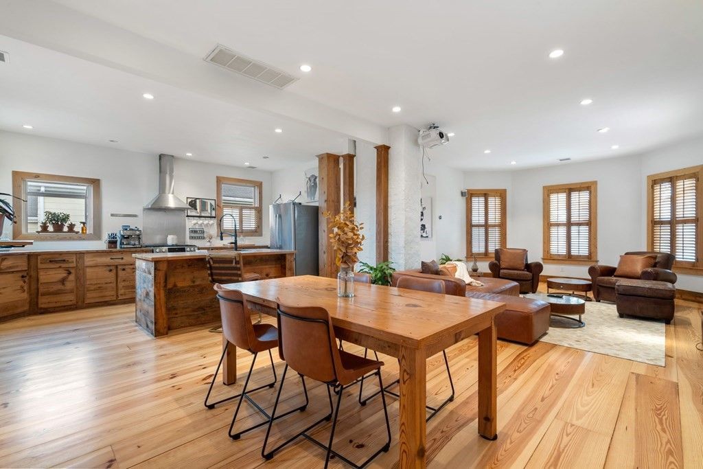 10 Loring St 2, Somerville, MA 02143 MLS 73188310 Trulia