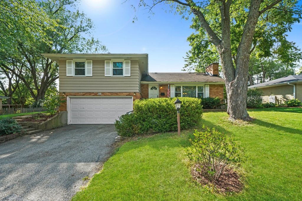 264 Sharon Dr, Barrington, IL 60010