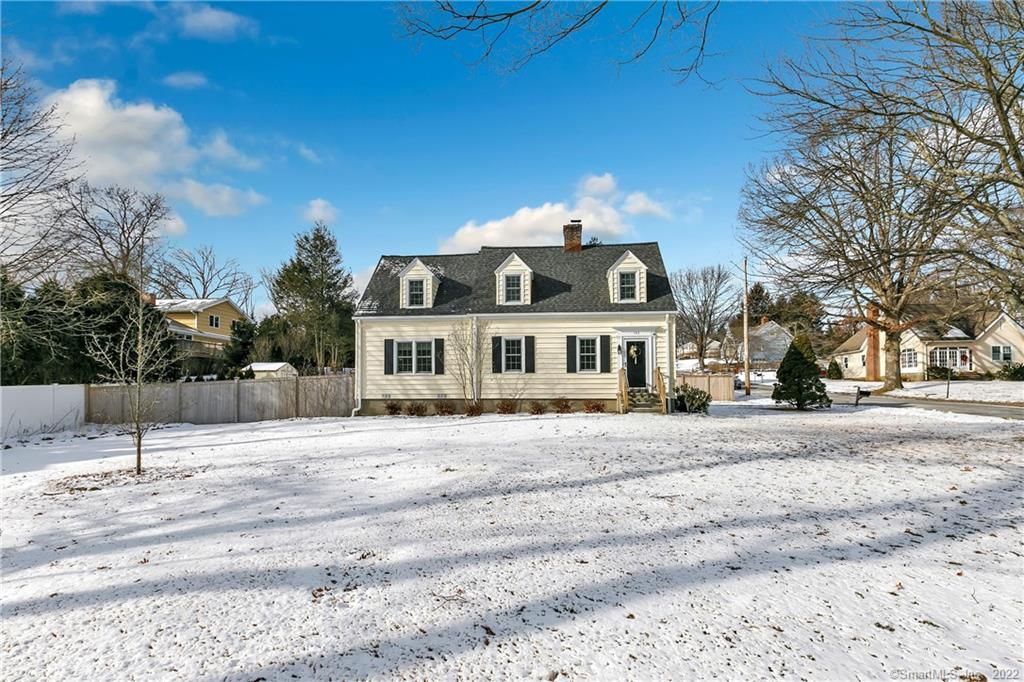 162 Church Hill Rd, Trumbull, CT 06611