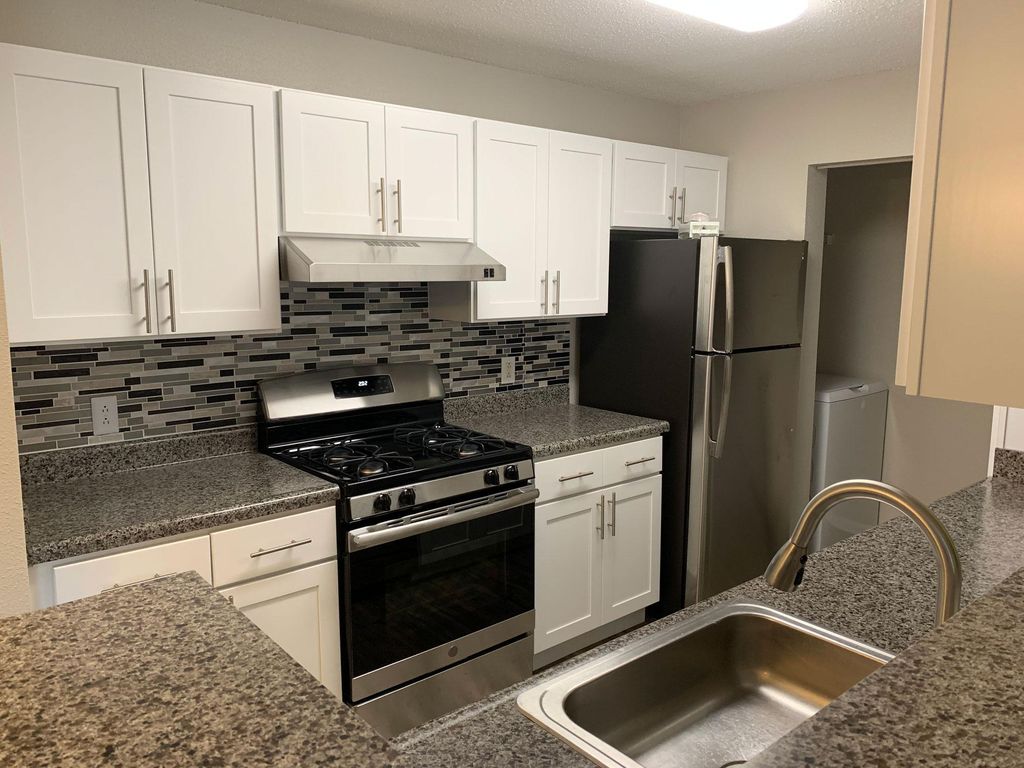 53 Sand Pit Rd #4y31ygf6y, Danbury, CT 06810