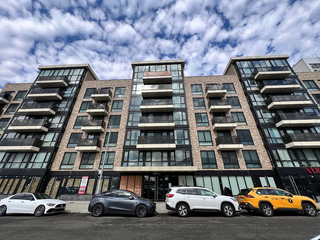 13111 Fowler Ave #8C, Flushing, NY 11355 - See Est. Value, Schools & More