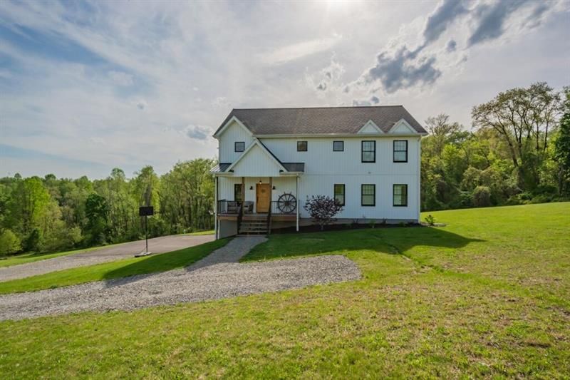 179 Leisenring Vanderbilt Rd, Vanderbilt, PA 4 Bed, 3 Bath Single