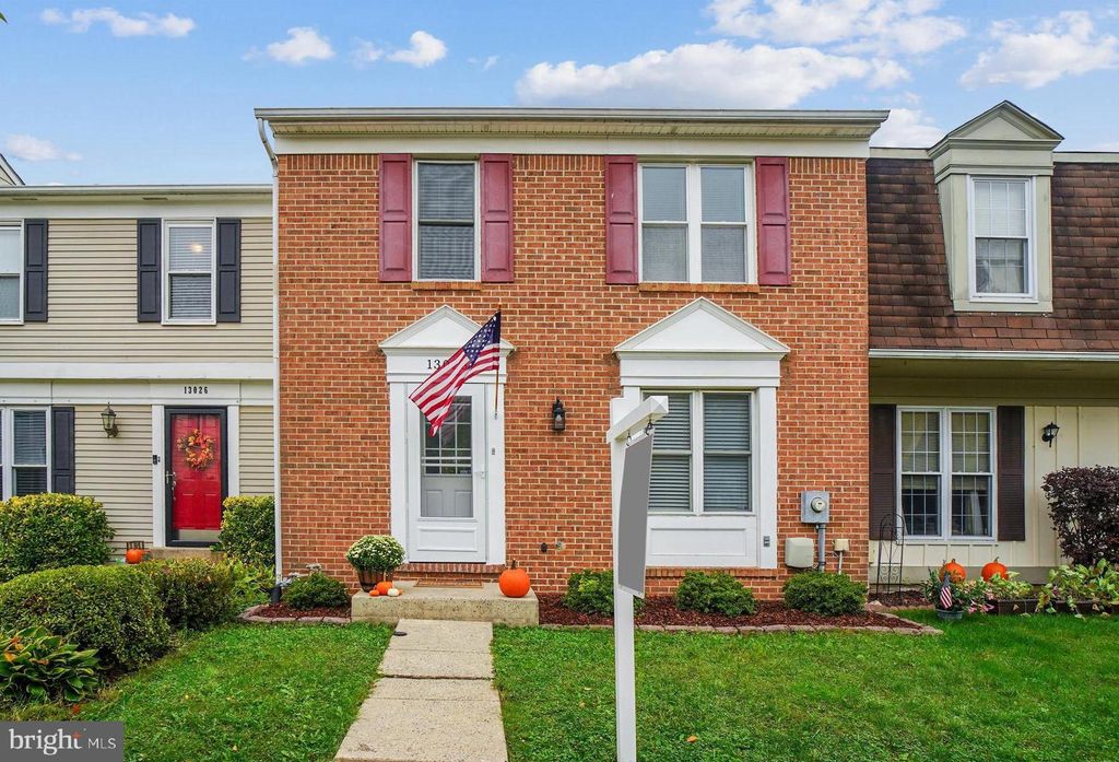 13028 Country Ridge Dr, Germantown, MD 20874