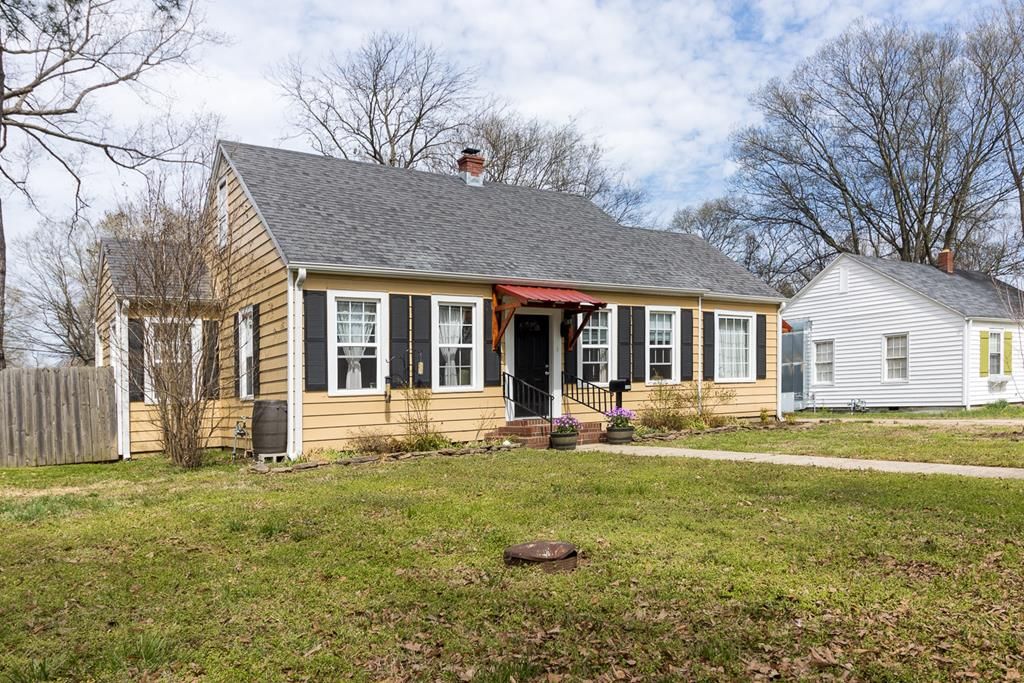 209 W Cooper Ave, West Memphis, AR 72301