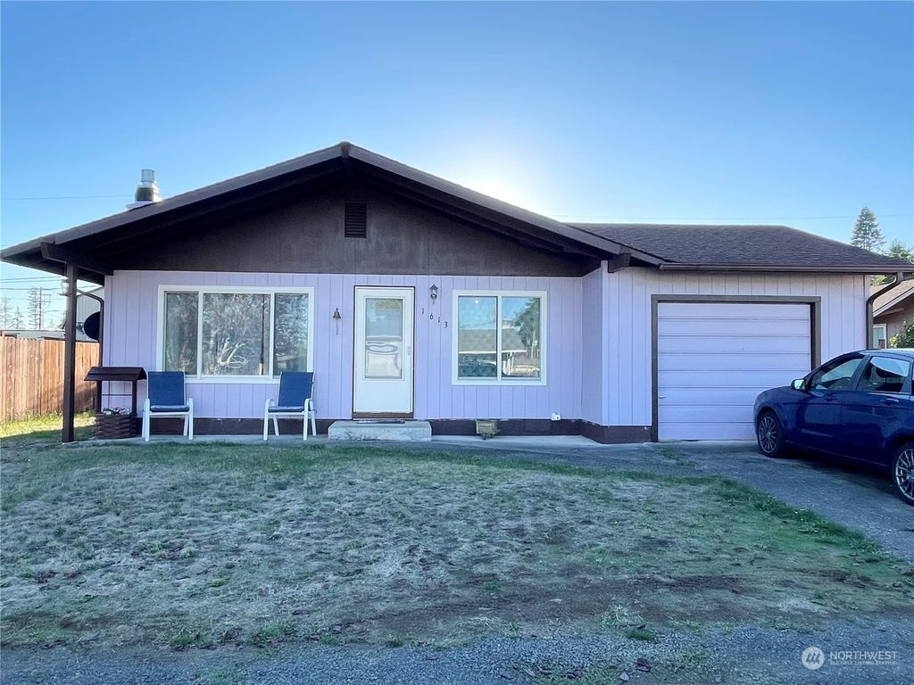 1613 Jackson Street, Shelton, WA 98584