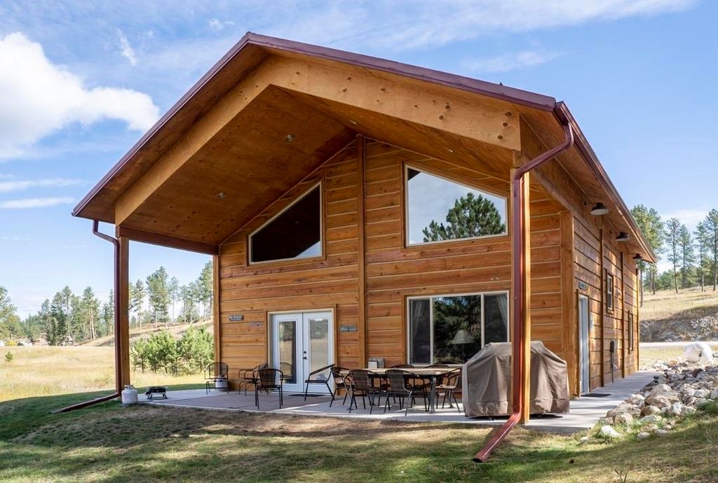 25619 Highway 385, Custer, SD 57730