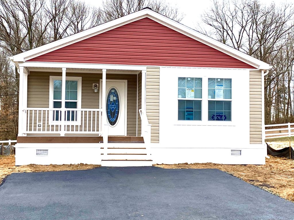 The Mariner Plan in Chestnut Point Estates and Marina New! 55+ Water