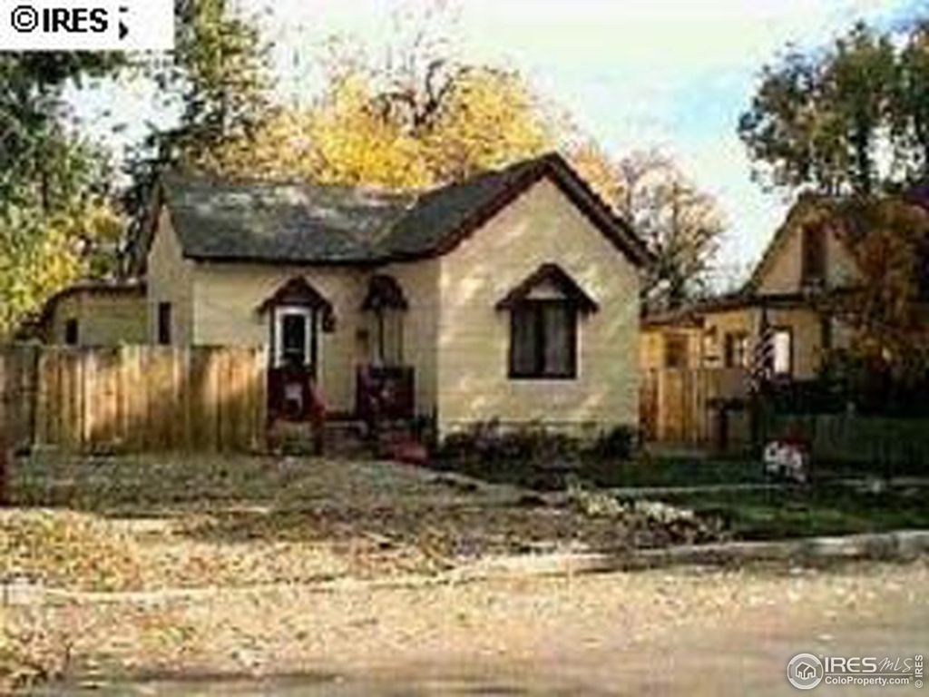 932 Bross St #A-B, Longmont, CO 80501