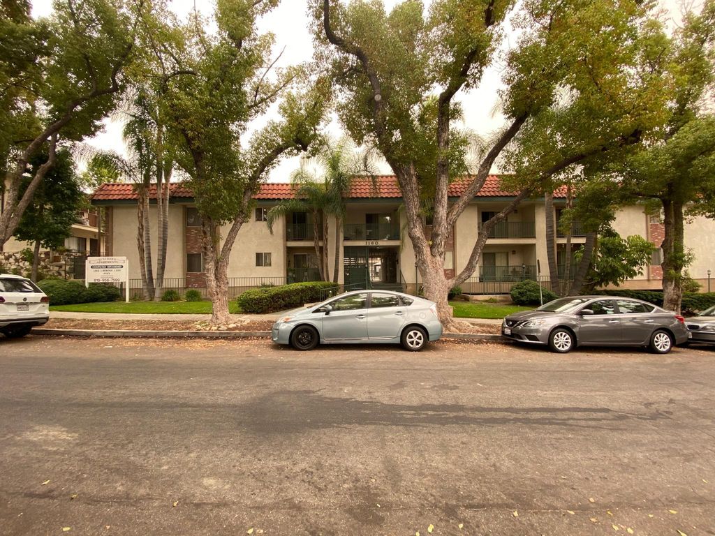 1160 Ruberta Ave #202, Glendale, CA 91201
