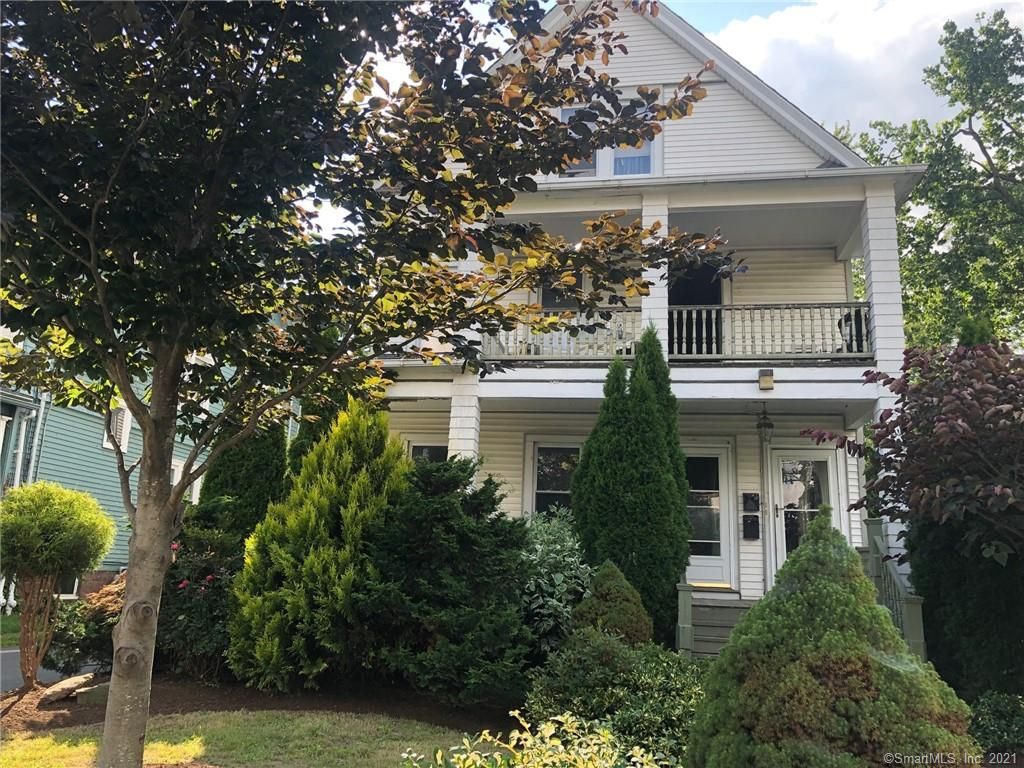 21 Burton St, Hartford, CT 06112