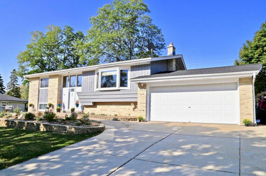 7975 S Verdev Dr, Oak Creek, WI 53154 Trulia