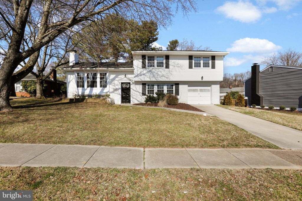 2126 Fountain Hill Dr, Lutherville Timonium, MD 21093