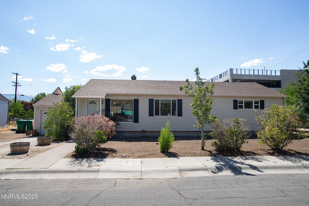961 Wilkinson Ave, Reno, NV 89502