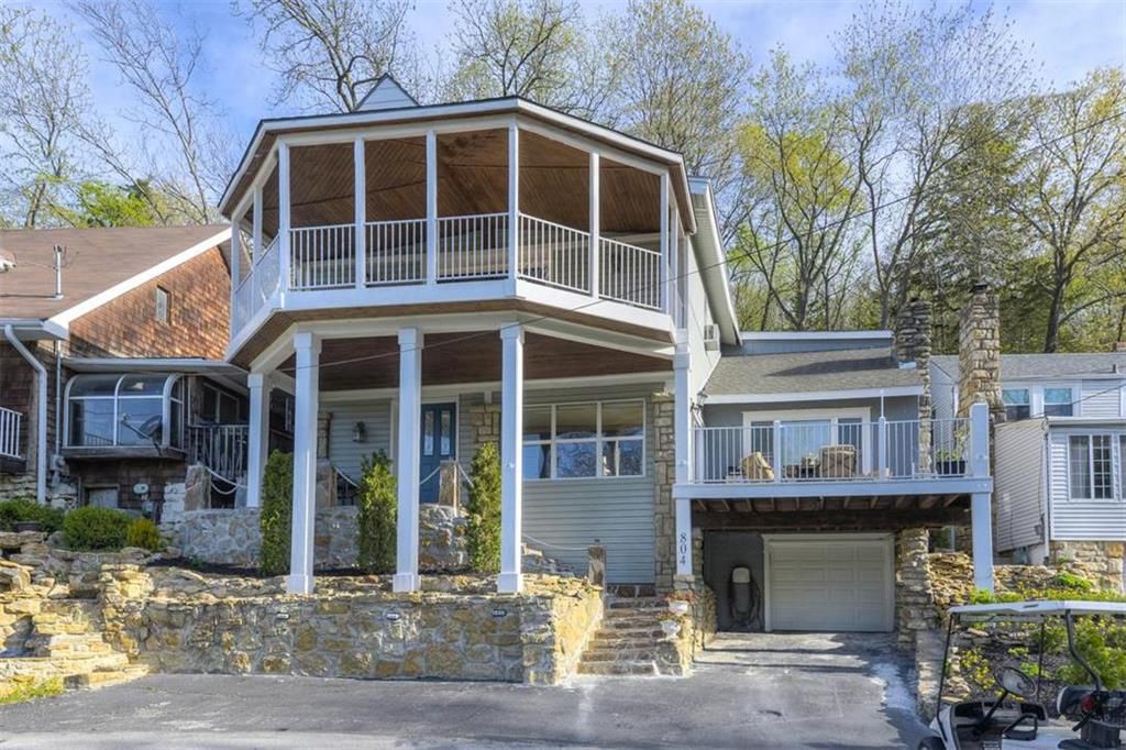 804 Lake Of The Forest, Bonner Springs, KS 3 Bed, 3 Bath Single