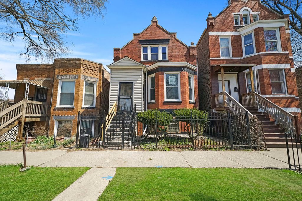 1811 S Harding Ave, Chicago, IL 3 Bed, 2 Bath SingleFamily Home 35