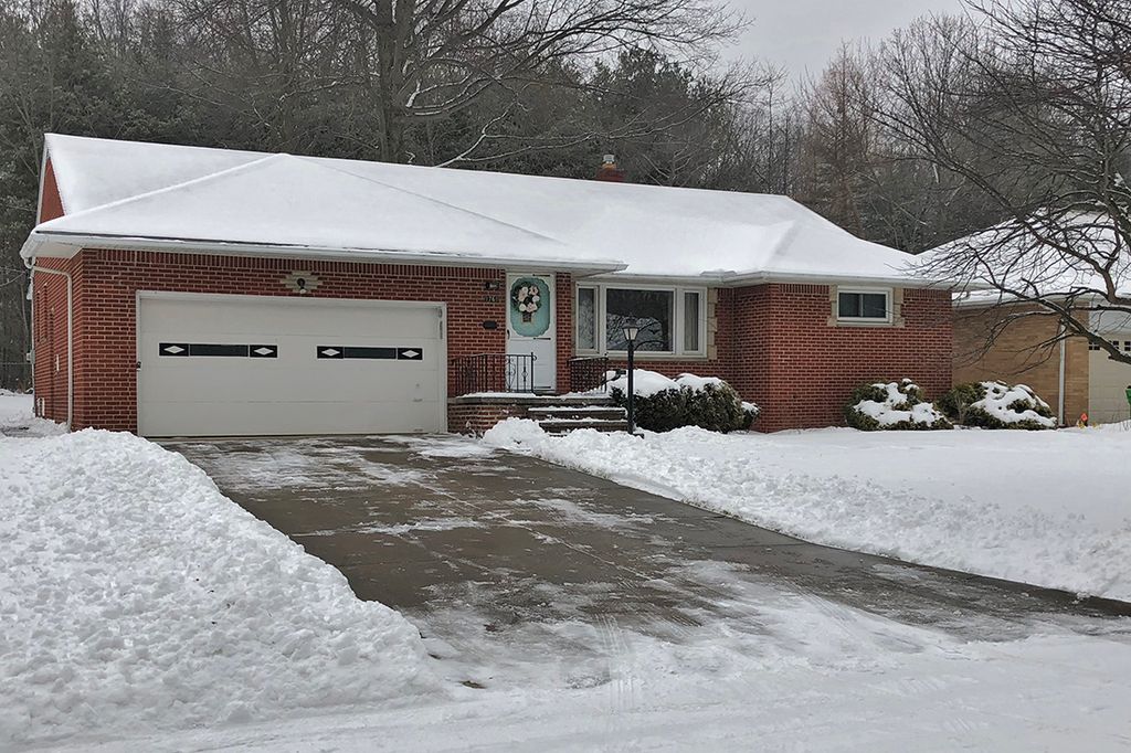 1761 Sherwood Blvd, Euclid, OH 44117 Trulia