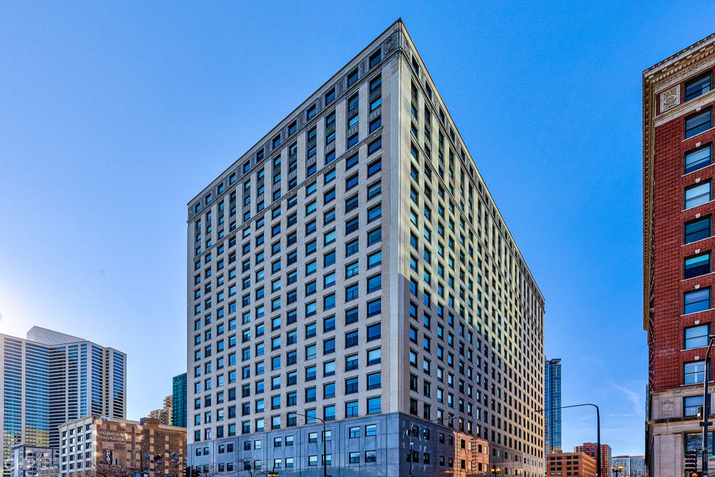 910 S Michigan Ave #1612, Chicago, IL 60605