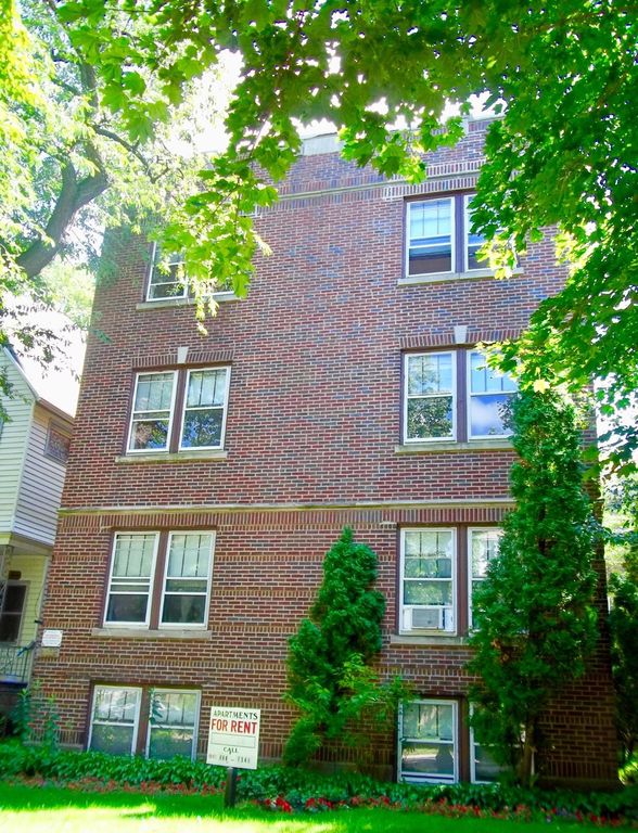 722 Reba Pl, Evanston, IL 60202