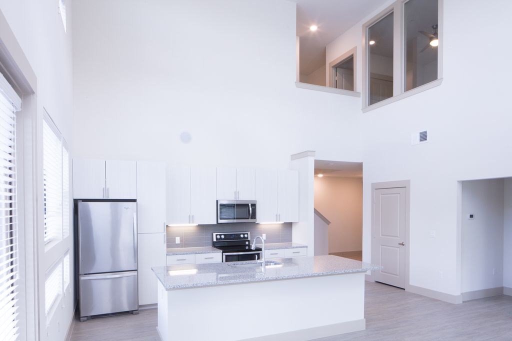 2100 Moser Ave, Dallas, TX 75206