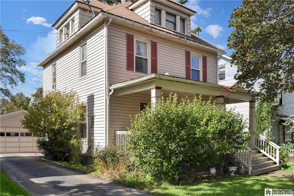 294 Broadhead Ave, Jamestown, NY 14701