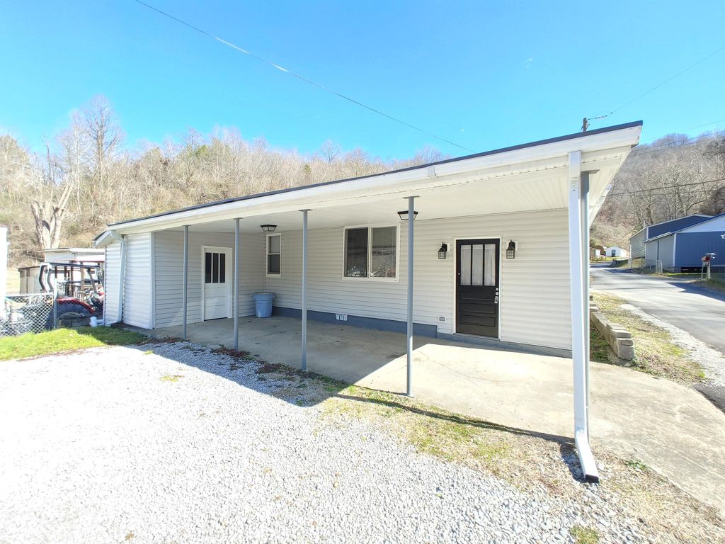 27 Madison St, Chapmanville, WV 25508 Trulia