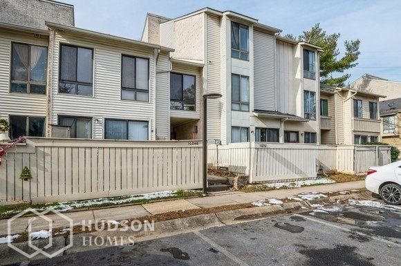 10250 Ridgeline Dr, Montgomery Village, MD 20886