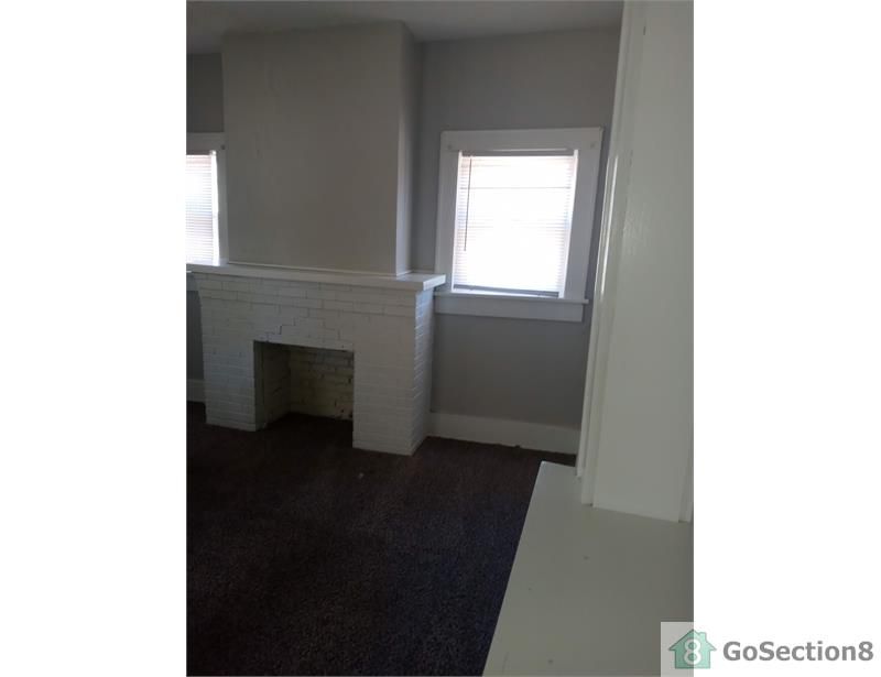 2002 S Main St, Wichita, KS 67213