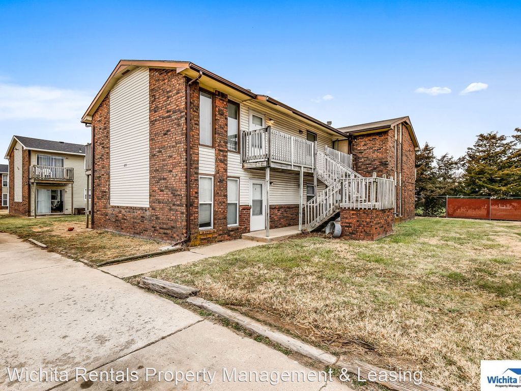 223 N Brunswick St, Wichita, KS 67212