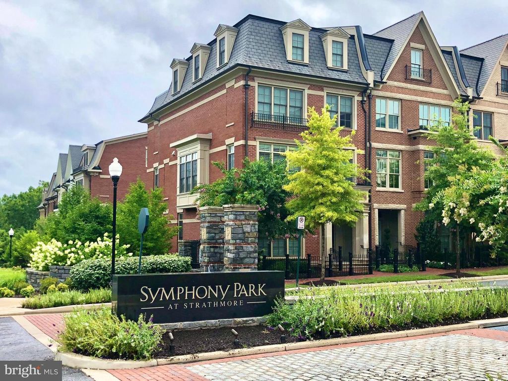 5218 Strathmore Ave, North Bethesda, MD 20852