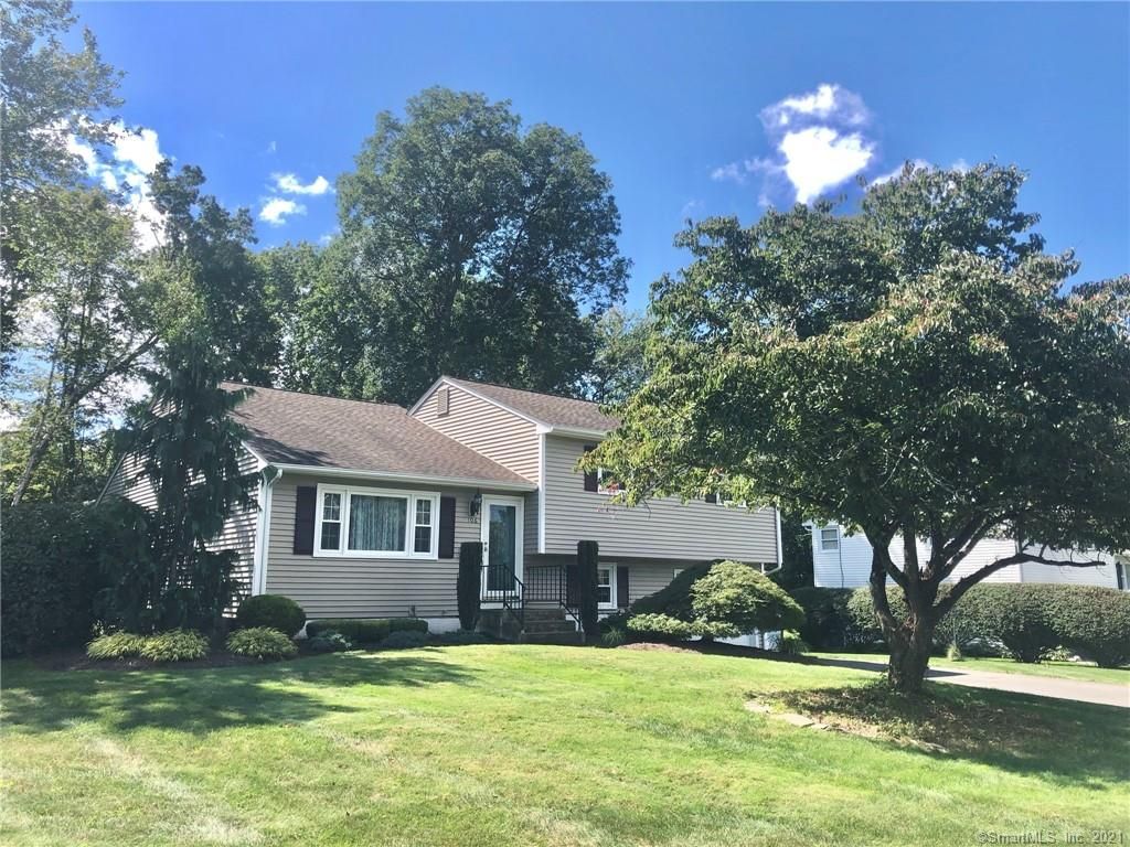 106 Dogwood Ln, South Windsor, CT 06074