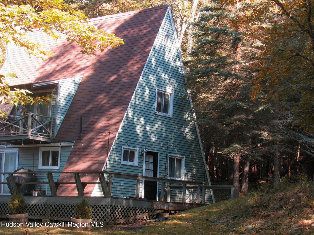 view 2nd full size image of this home