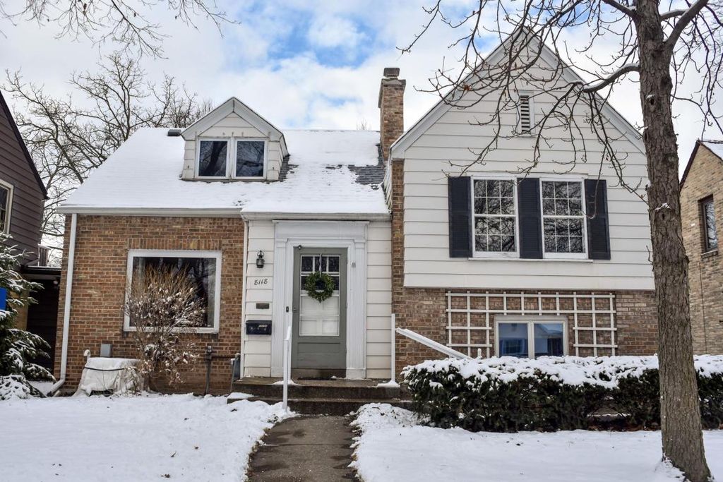 8118 Jackson Park Blvd, Milwaukee, WI 3 Bed, 1 Bath SingleFamily