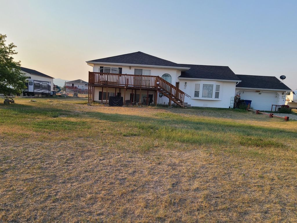 850 Polaris Rd, Helena, MT 59602