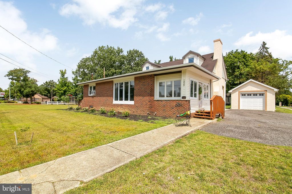 1239 Berlin Rd, Voorhees, NJ 08043