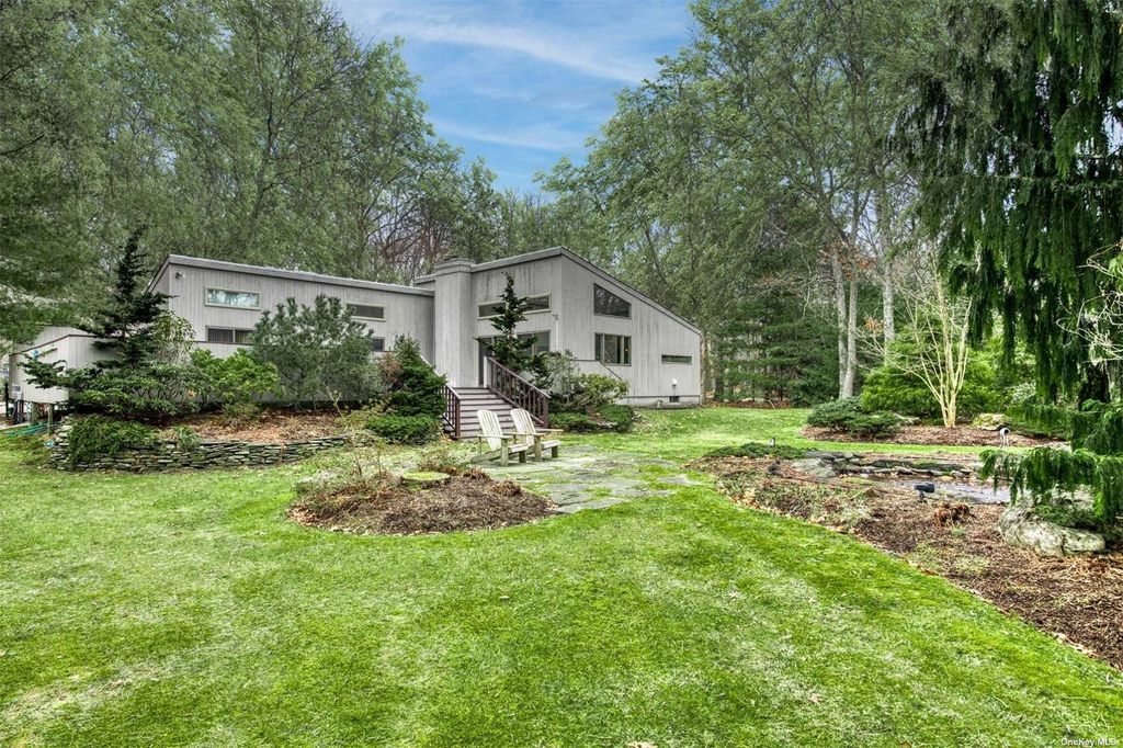 22 Stokes Court, East Hampton, NY 11937 See Estimated Value