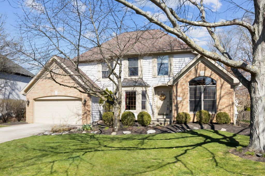 5011 Saint Andrews Dr, Westerville, OH 43082