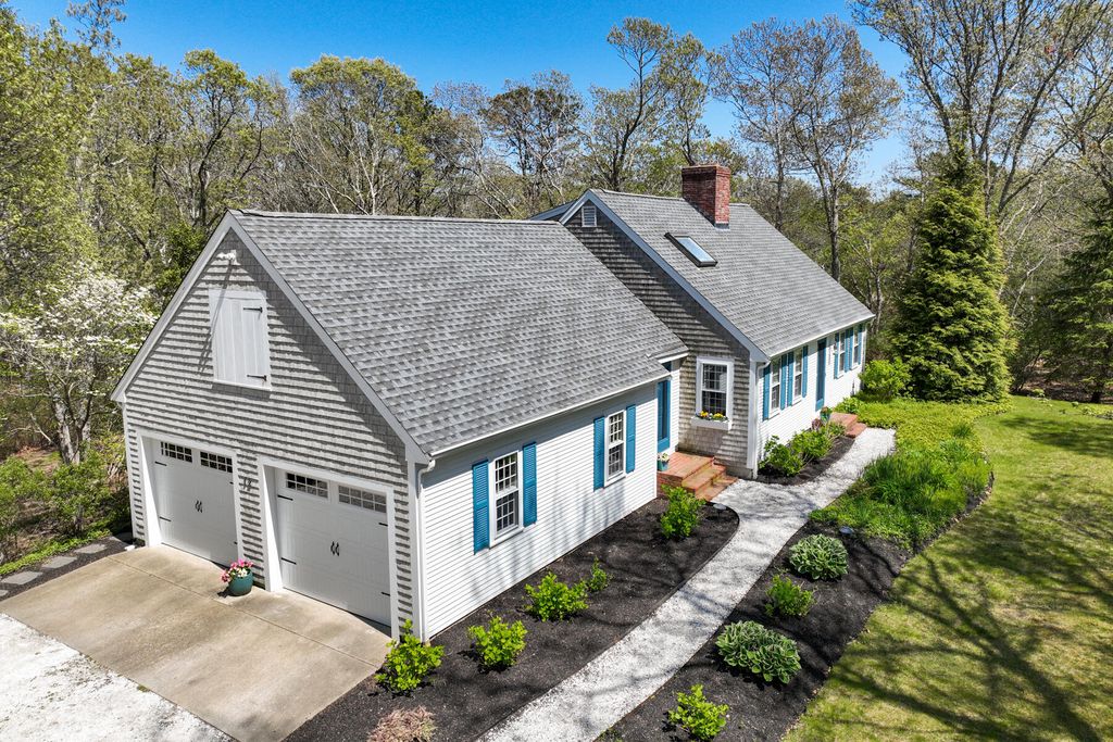 12 Windmill Bog Way, East Sandwich, MA 02537
