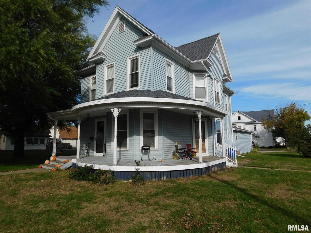 800 Walnut St, Thomson, IL 61285