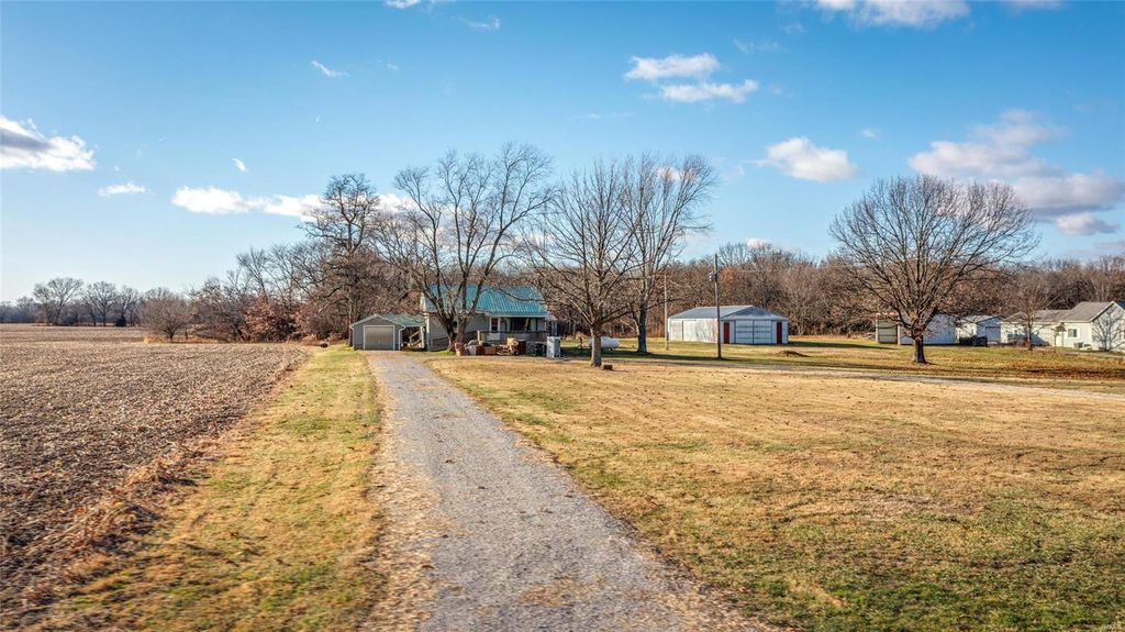 18083 E 4th Rd, Litchfield, IL 62056 Trulia