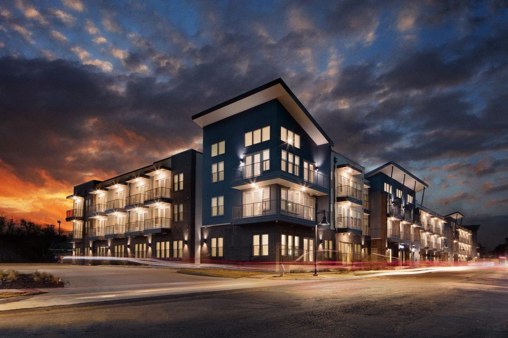 2901 Stanley Ave, Fort Worth, TX 76110